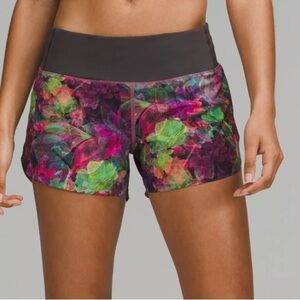 Lululemon sz 4 Speed Up Low Rise lined short 2.5” floral multi great cond